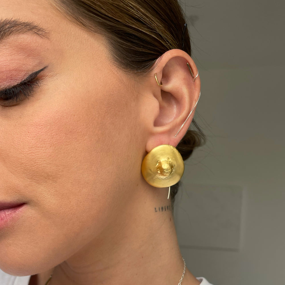 Brinco Mamilo Golden