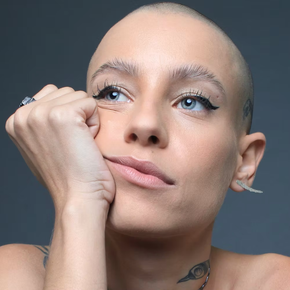 Brinco Imperfeito Lateral