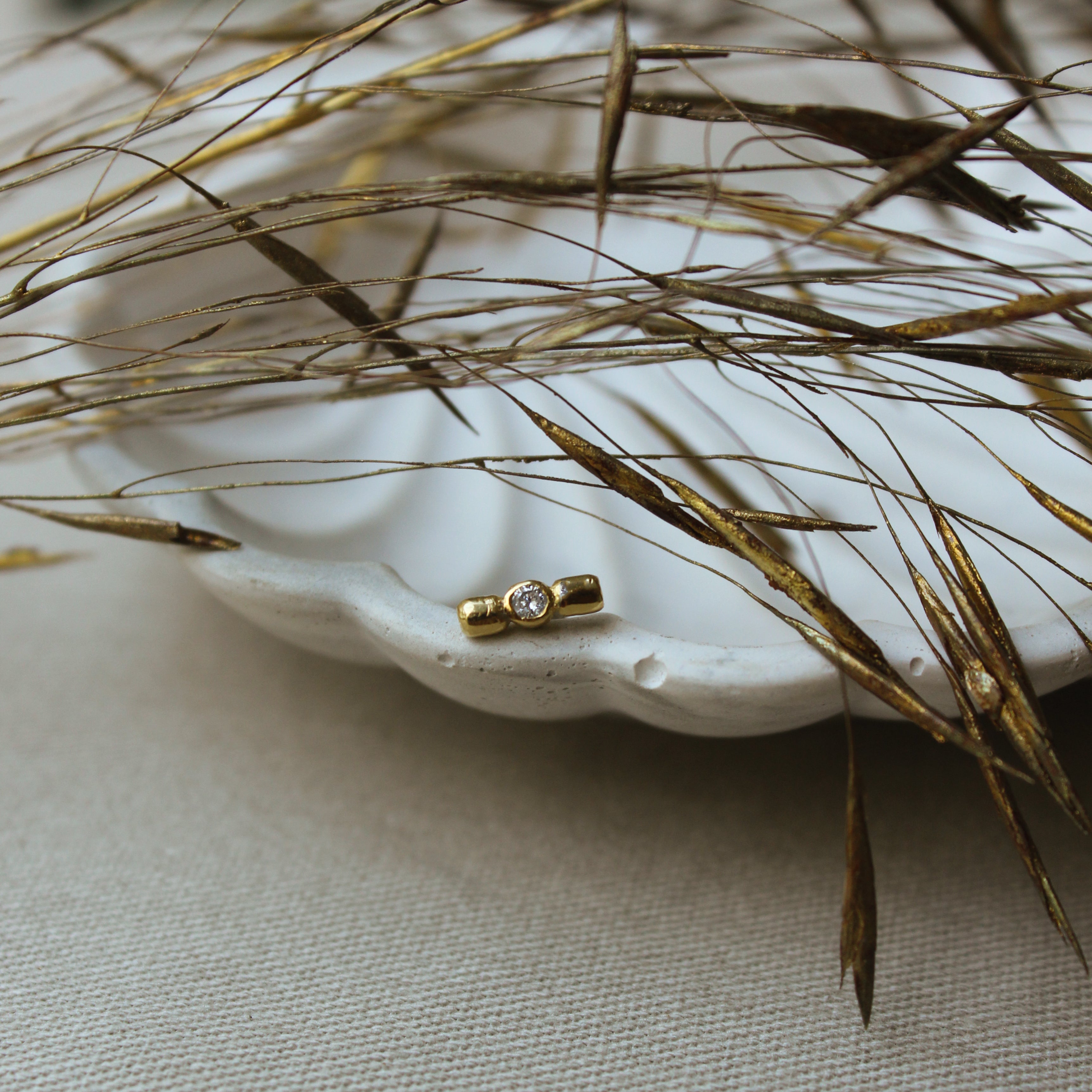 Piercing Shanti Golden