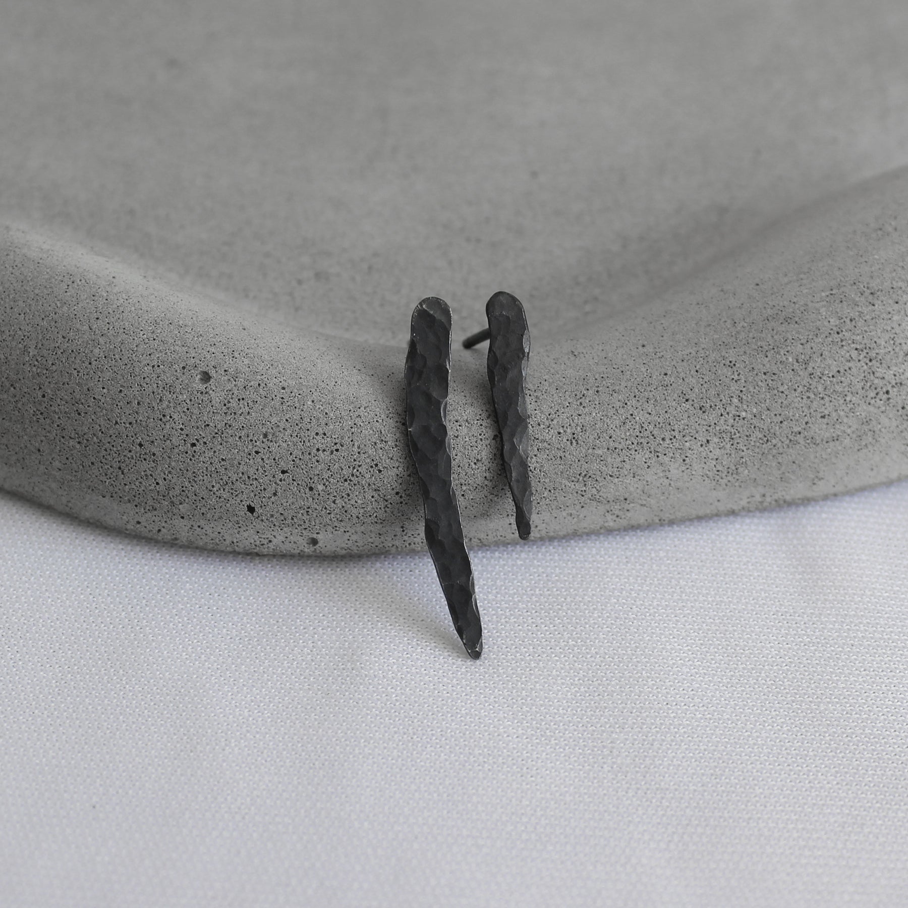 Brinco Imperfeito Lateral