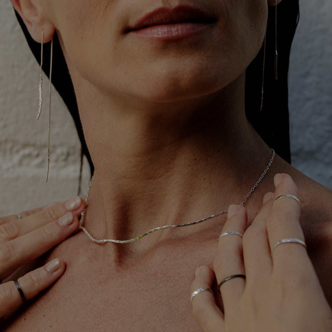 Choker Minimal Prata