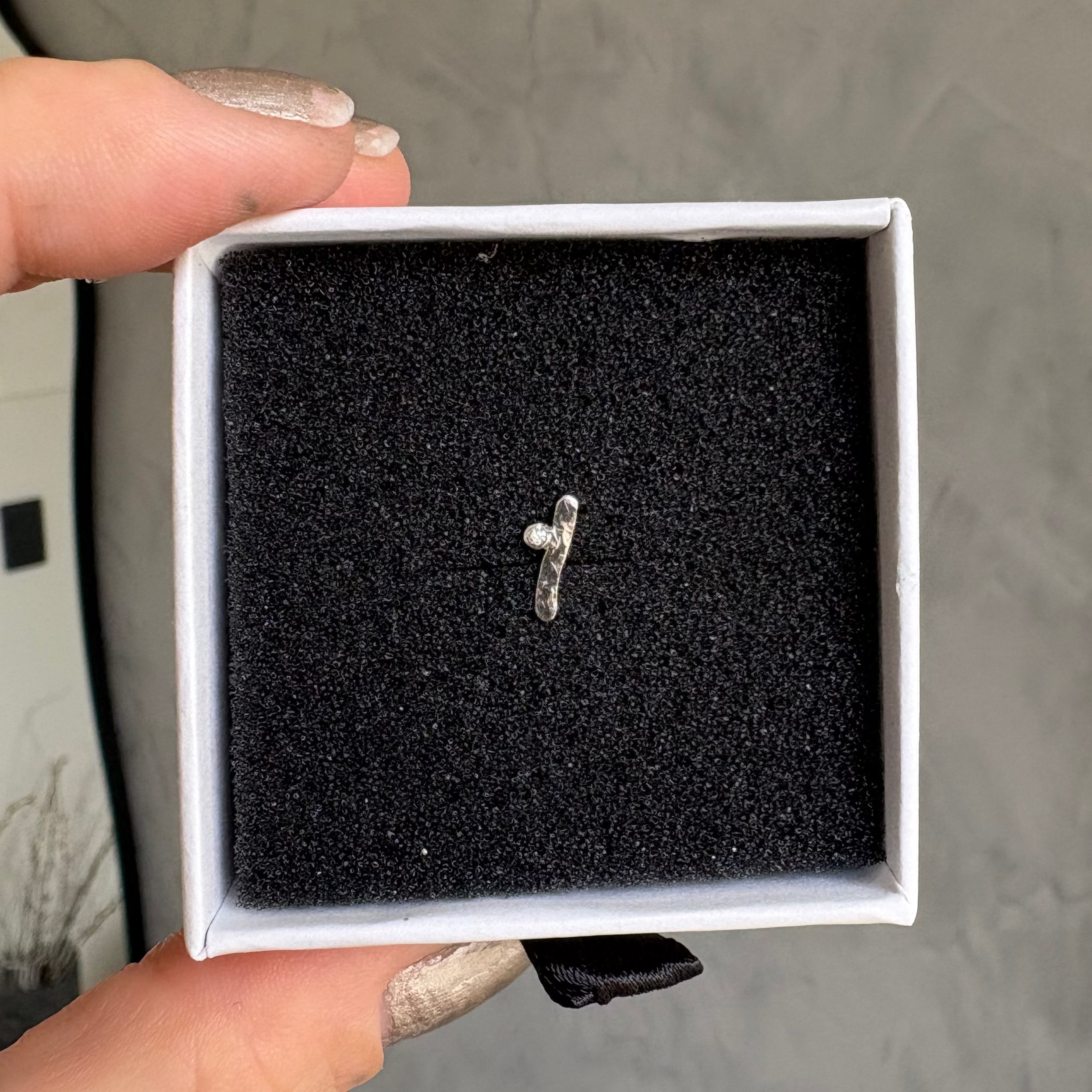 Piercing Minimal Prata